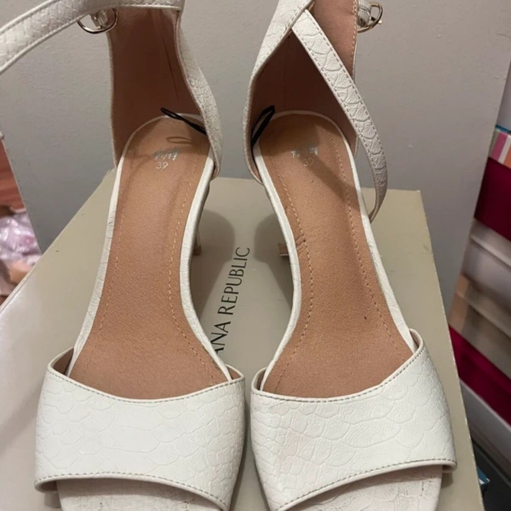 Divided Elegant White Heels